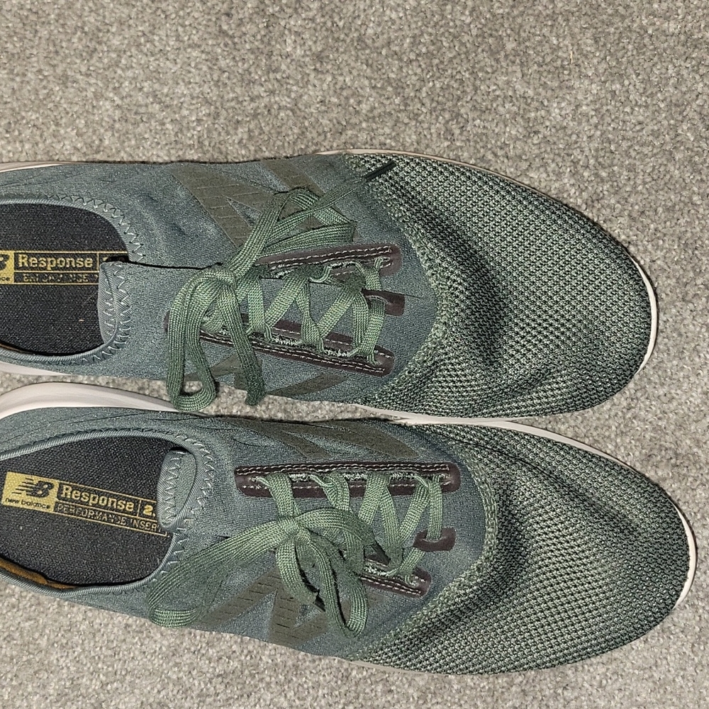 Men's new balance sneakers size 12